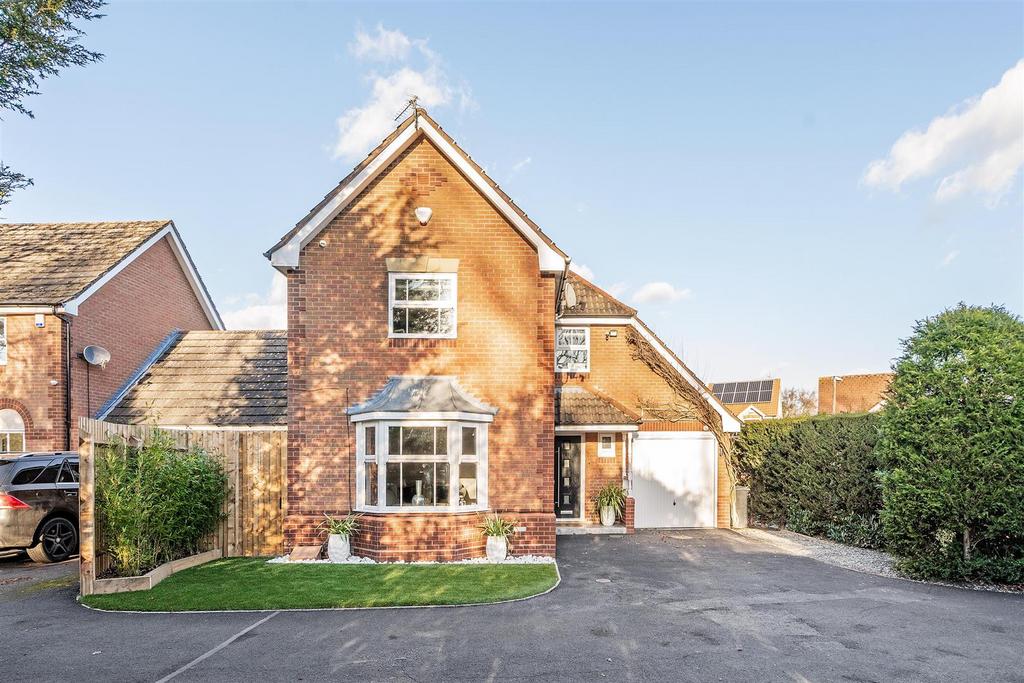 Kingsland Drive, Dorridge, Solihull 4 bed detached house for sale £