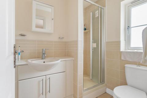 25 Cagney Crescent, Oxley Park, Milton Keynes, MK4 4TL