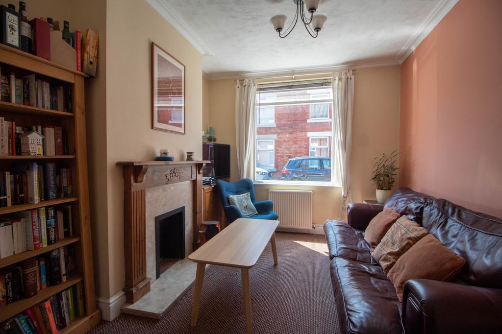 Edna Street, Hoole, Chester 2 bed terraced house for sale £240,000