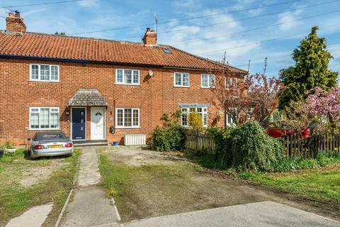 3 bedroom cottage for sale, Algarth Terrace, Elvington, York