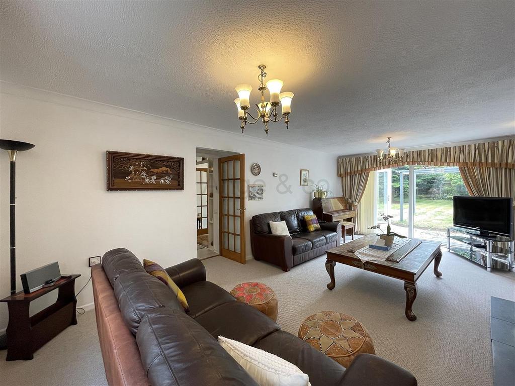 Corton Long Lane, Corton, Lowestoft 4 bed detached house £530,000
