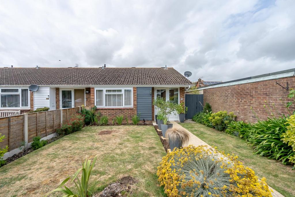 North Bersted, Bognor Regis 2 bed terraced bungalow for sale £300,000