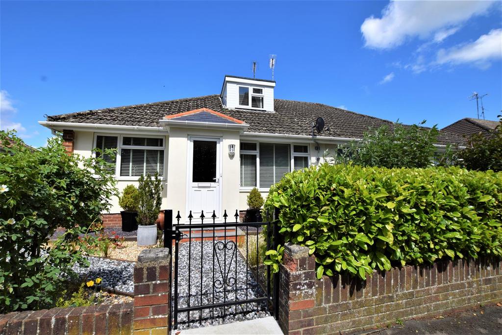 Wharf Road, Wroughton 3 bed semidetached bungalow £350,000