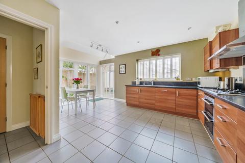 27 Ames Way, Kings Hill, West Malling, ME19 4HT