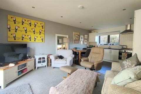 2 bedroom apartment for sale, Paddons Court, Tavistock