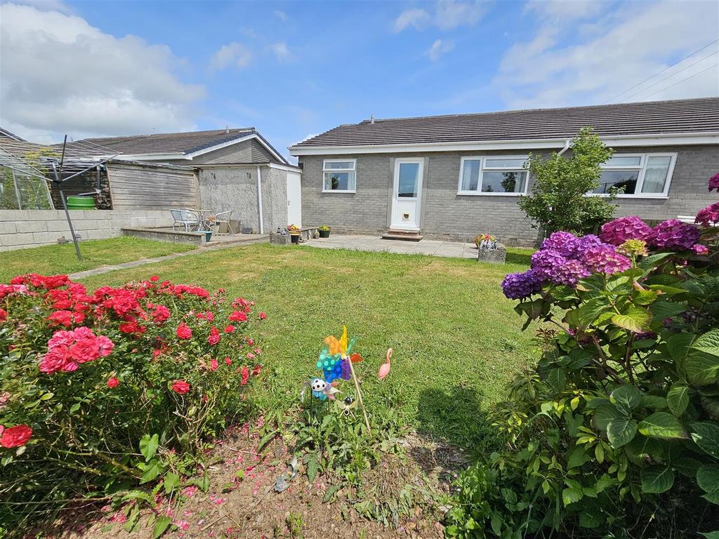 Tor View, Tregadillett, Launceston 3 bed semidetached bungalow for