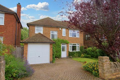 3 bedroom detached house for sale - Richmond Gardens, Redhill, Nottingham