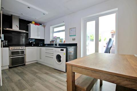 10 Aldersgate, Kingsbury, Tamworth, B78 2PF