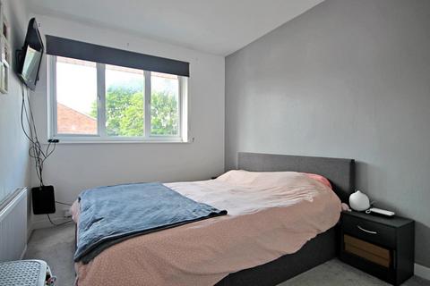 10 Aldersgate, Kingsbury, Tamworth, B78 2PF