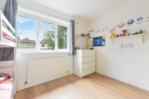 107 Boscombe Road, Worcester Park, KT4 8PJ