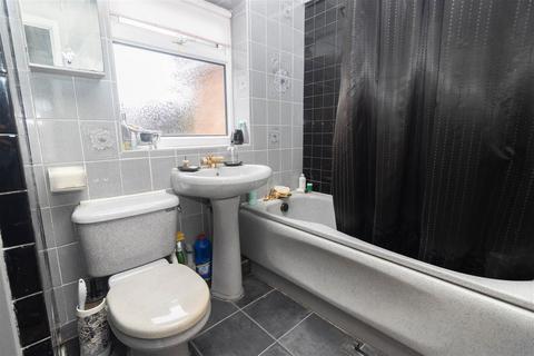 4 bedroom semi-detached house for sale, Torver Way, North Shields