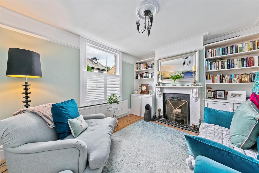 Field Lane, Teddington 3 bed semidetached house £1,250,000
