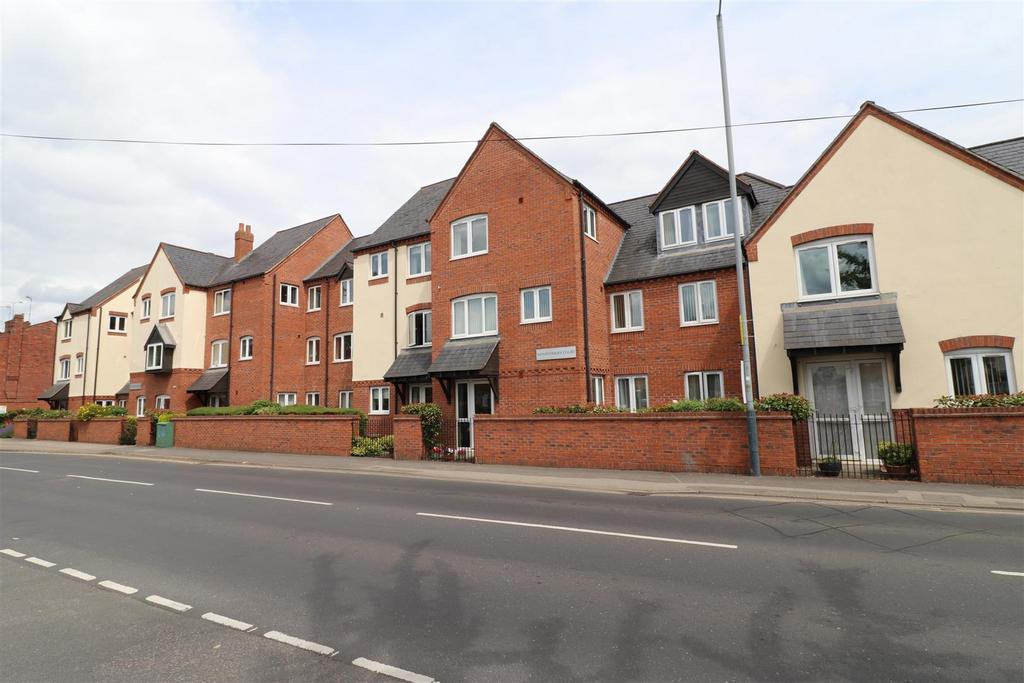 Montgomery Court, Coventry Road, Warwick 1 bed retirement property £