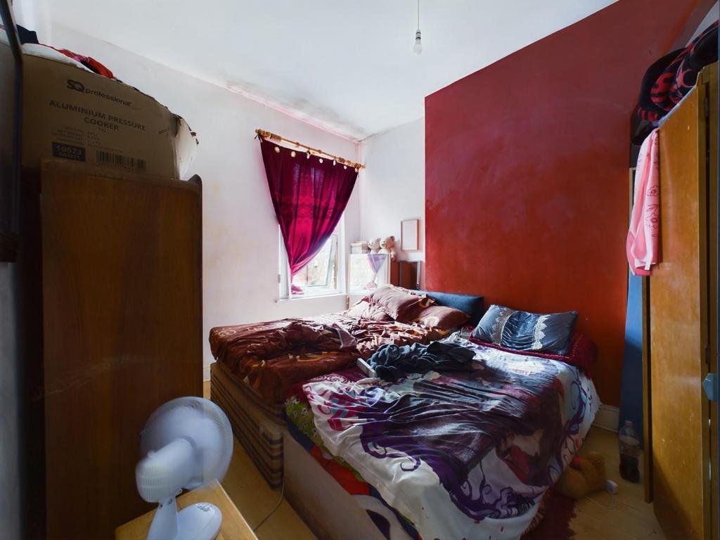 CAM02161 G0-PR0013-STILL007.jpg
