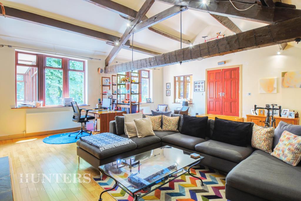 Kershaw Heys Barn, Whitelees Road, Littleborough, OL15 8DU 3 bed semi