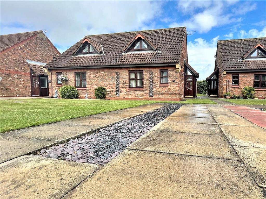 Meadow View, Cleethorpes, N.E. Lincolnshire, DN35 0QU 1 bed semi