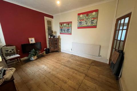 72 Brynmor Road, Llanelli, SA15 2TG