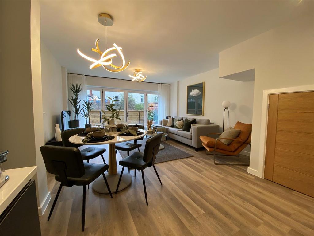 Dining area.jpg