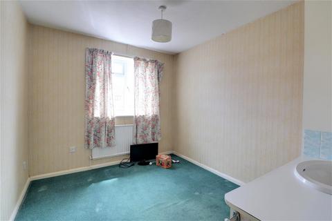 37 Canberra, Stonehouse, GL10 2PR