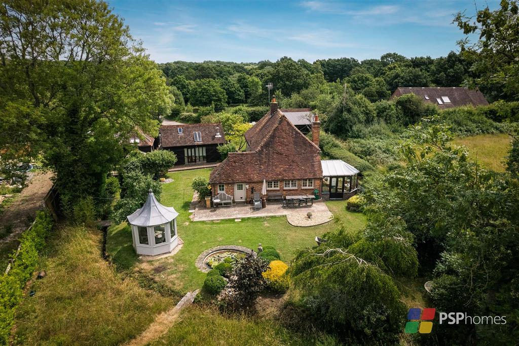 Ditchling Common, Burgess Hill 3 bed detached house £950,000