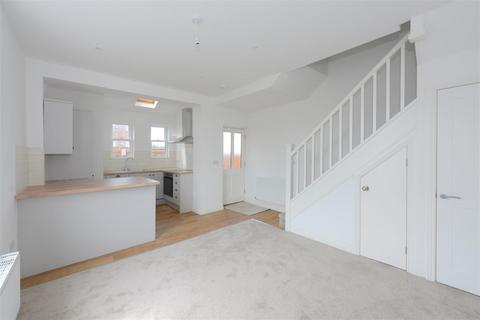 2 bedroom townhouse for sale, Canal side, Castlefields, Shrewsbury