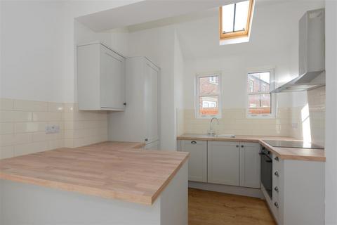 2 bedroom townhouse for sale, Canal side, Castlefields, Shrewsbury