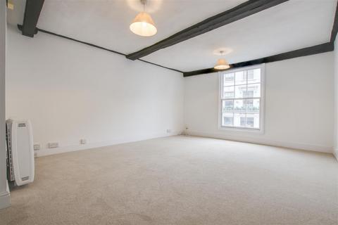 2 bedroom flat to rent, Market Street, Hertford