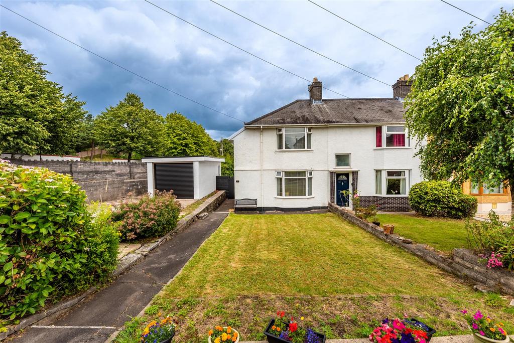 Brondeg, Manselton, Swansea 3 bed semidetached house for sale £200,000