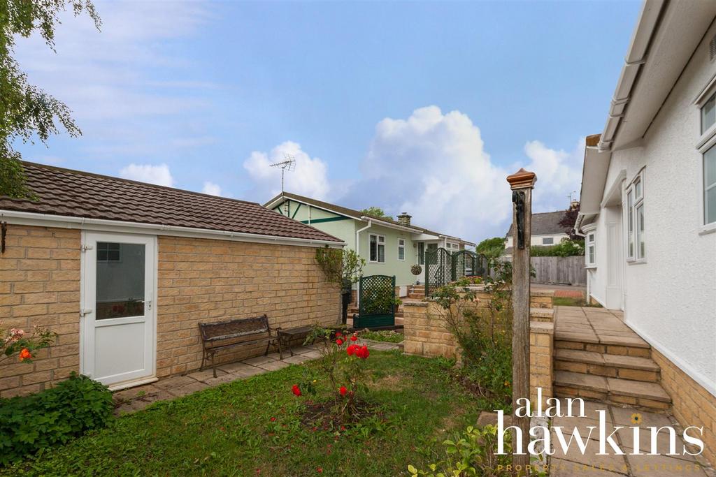 Lillybrook Estate, Lyneham, Chippenham SN15 4 2 bed park home for sale