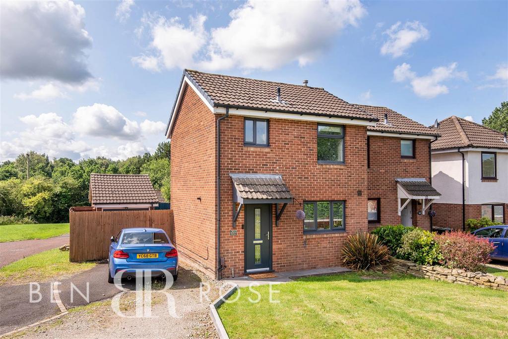 Higher Meadow, Leyland 2 bed semidetached house for sale £190,000