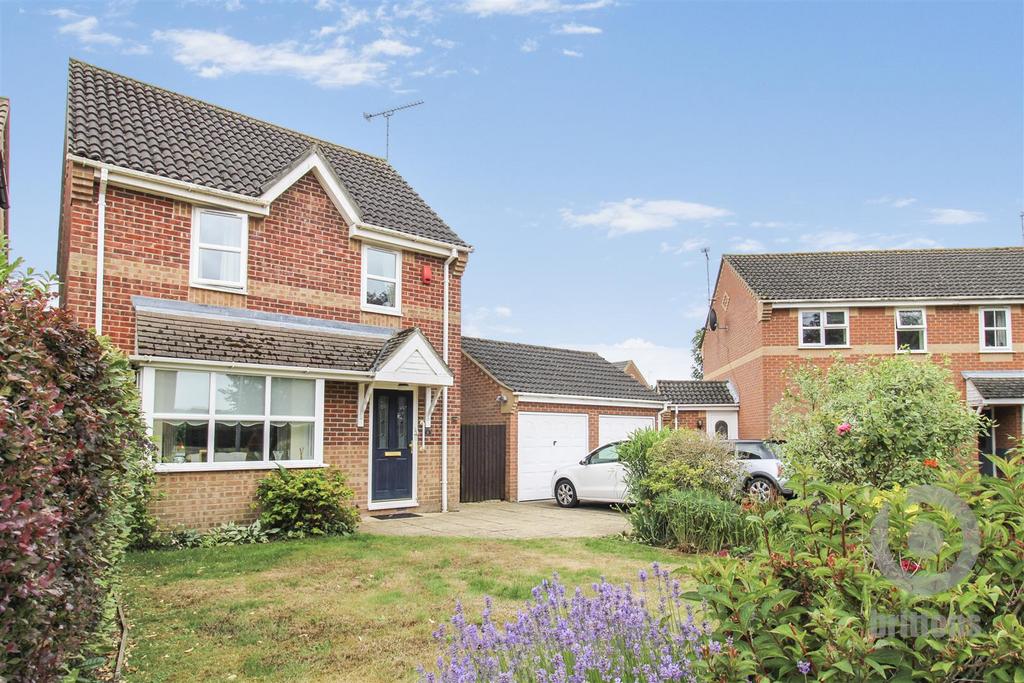Montgomery Way, King's Lynn 3 bed link detached house for sale £269,995