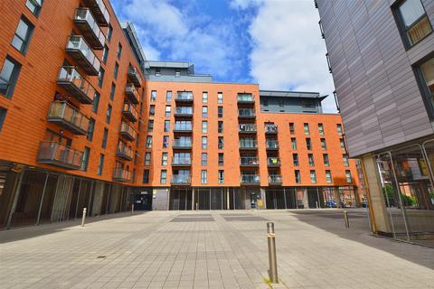 1 bedroom flat for sale, Railway Terrace, Slough