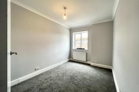 3 bedroom house to rent, North End Avenue, Portsmouth