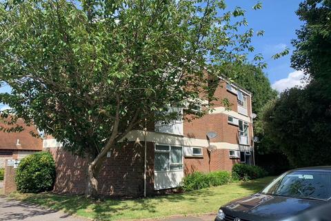 8, Bishops Court Bishops Close, Worthing, BN14 7JS