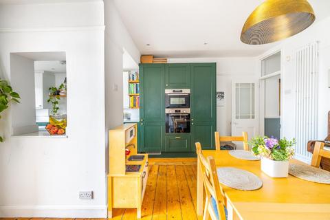 3 Gwilliam Street, Bristol, BS3 4LT