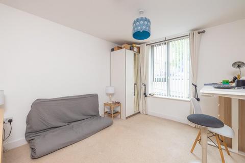 201 Armidale Place, Bristol, BS6 5BQ