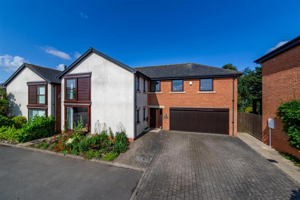 Brunton Lane, Hawthorne Grange, Newcastle Upon Tyne 5 bed detached