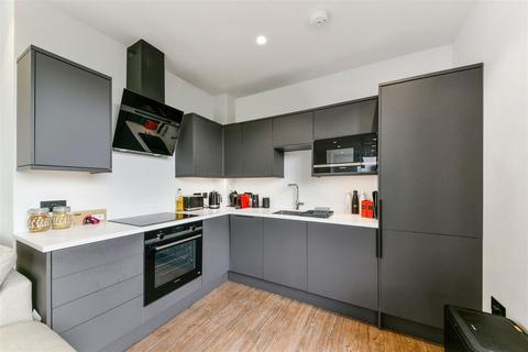 2 bedroom penthouse to rent, Ward Road, Tufnell Park, N19