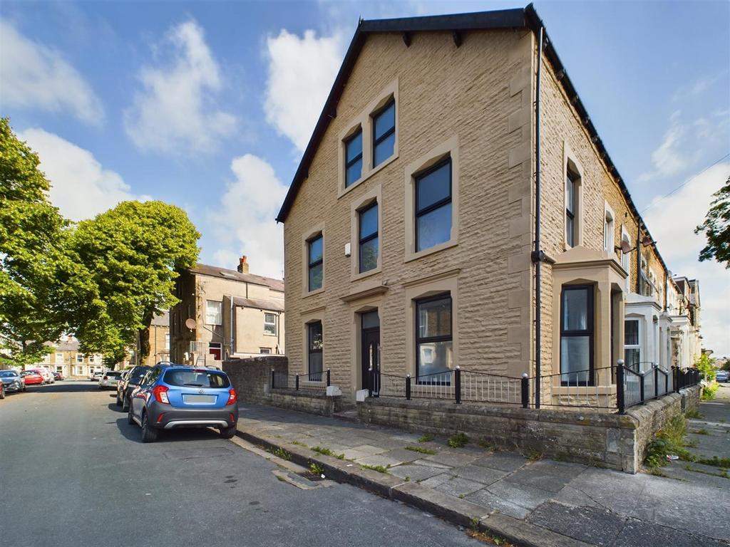 Gardner Road, Heysham, Morecambe 4 bed end of terrace house for sale