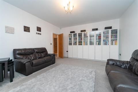 60a Brantingham Road, Whalley Range, Manchester, M16 8PP