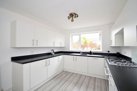 17 Fairoaks Drive, Raunds, Wellingborough, NN9 6HJ