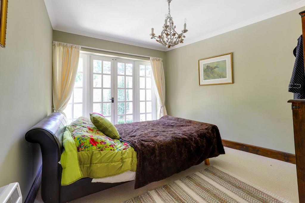 Bedroom 2.jpg