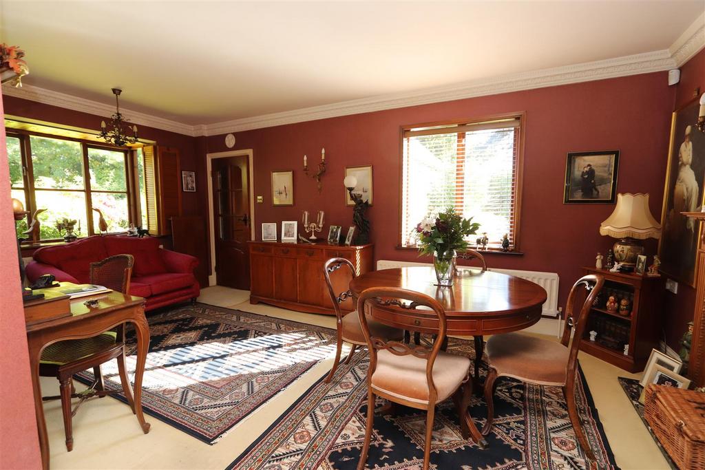 Dining/family area