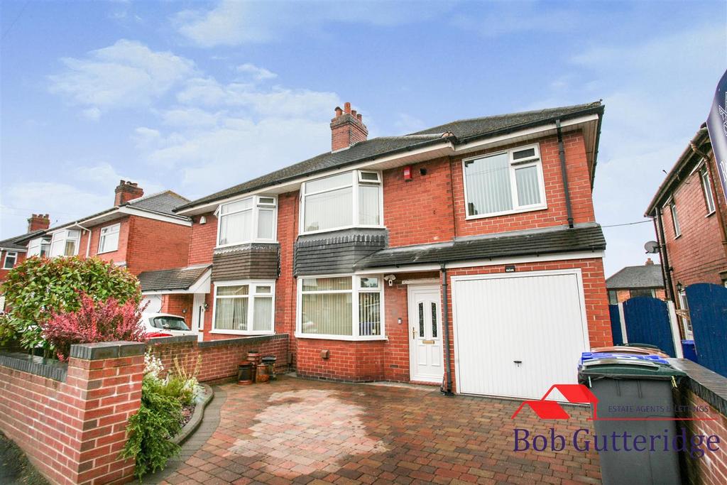 Collis Avenue, Basford, StokeOnTrent 3 bed semidetached house £220,000