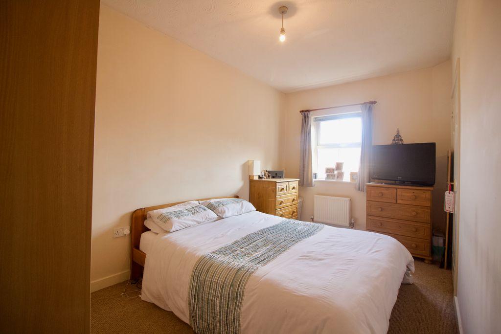 Bedroom 1 (Double)