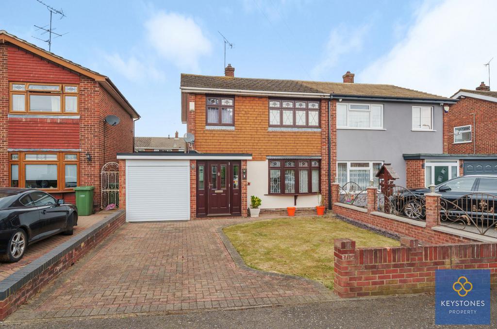 Cornell Way, Collier Row, RM5 3 bed semidetached house for sale £450,000