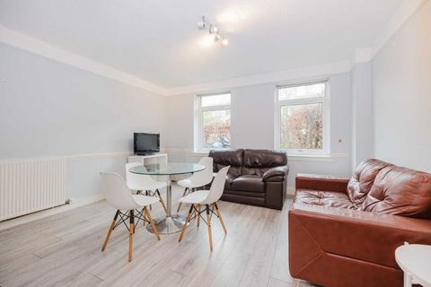 3 bedroom flat to rent, 0712L West Pilton Rise, Edinburgh, EH4 4UQ