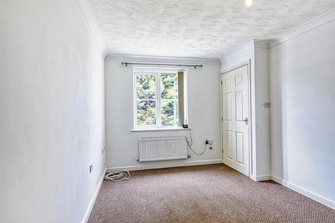 3 Curbar Close, North Wingfield, Chesterfield, S42 5PS