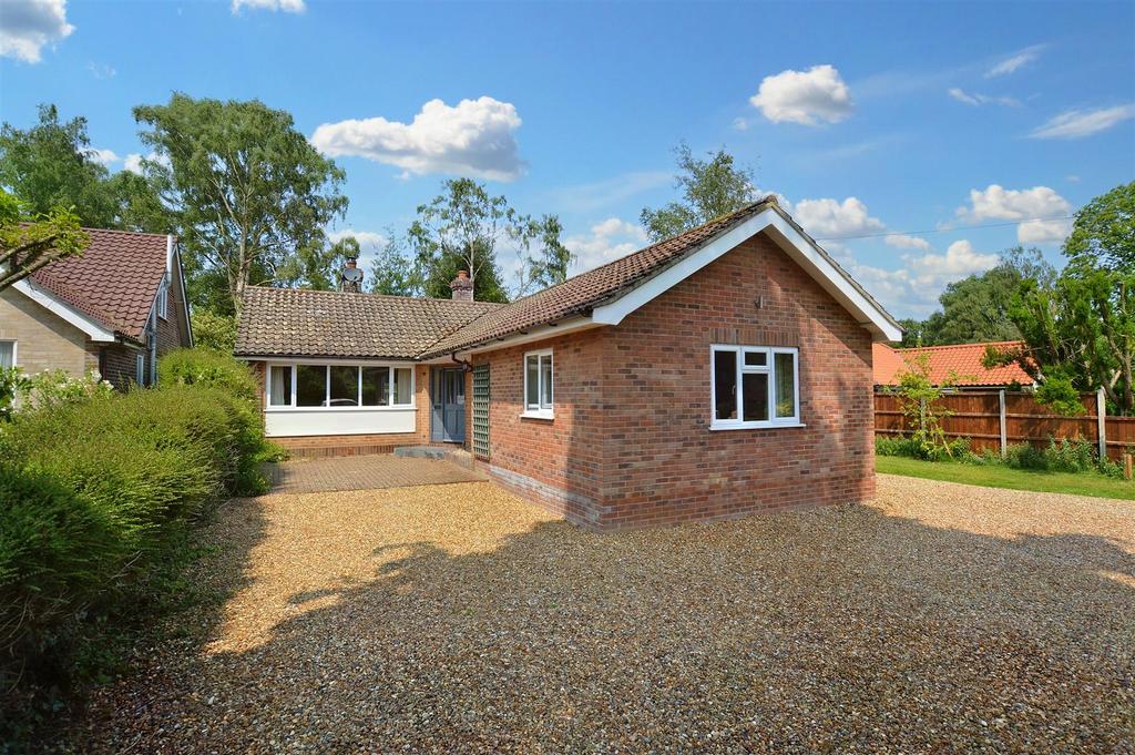 Pineheath Road, High Kelling, Holt 3 bed detached bungalow for sale £625,000