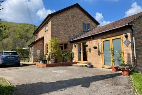 5 bedroom detached house for sale, Lower Road, Soudley, Gloucestershire